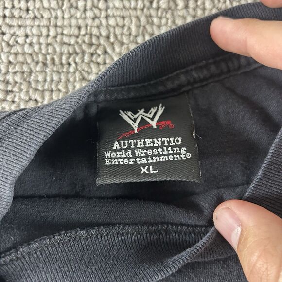 WWE The Rock I Bring It Graphic Shirt Men’s XL Dwayne Johnson Bull Y2K Black - Picture 7 of 12